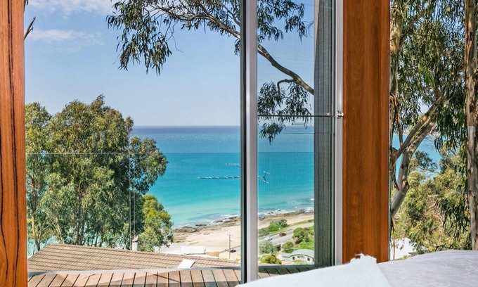 Lorne House | Vantage Point: Oceanfront Bliss with Free WiFi & Pool