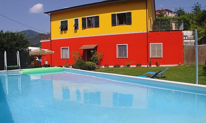 Ricco del Golfo di Spezia Bed & Breakfast | Experience Varavventura: Family-Friendly Oceanfront Retreat