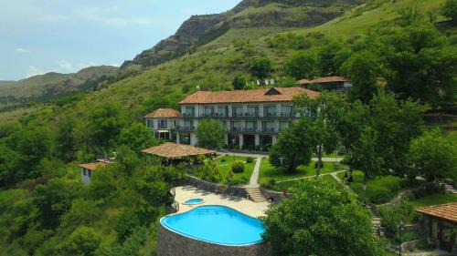 Vardzia Hotel | Discover Vardzia Resort: 4-Star Oceanfront Getaway