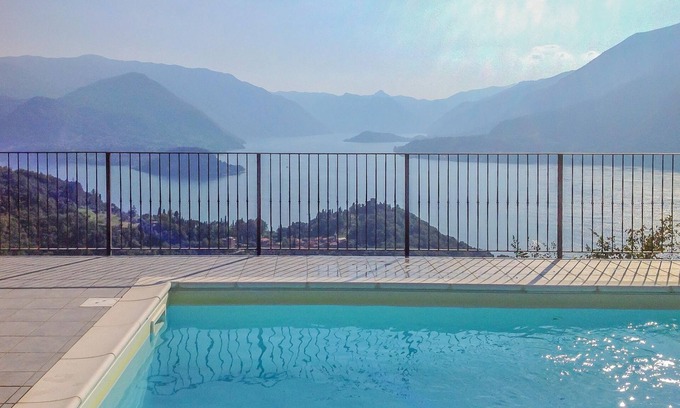 Perledo Apartment | Idyllic Varenna Wanderlust with Pool & Breakfast in Perledo
