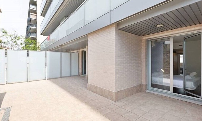 Sant Adria de Besos Apartment | Family-Friendly Apartments in Barcelona for 6-8 Guests