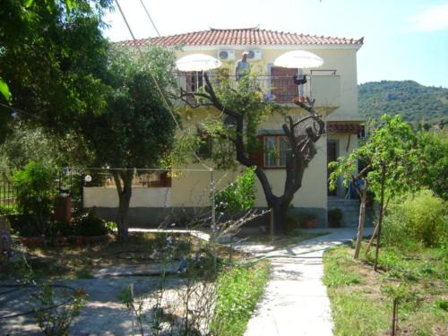 Anaxos Apartment | Pet-Friendly Vassilis Studios with Ocean View & Kitchen