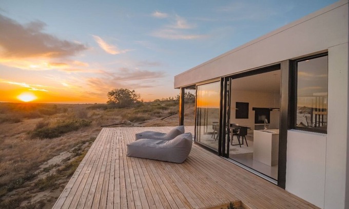 Yzerfontein Cottage | Experience Tranquil Open Spaces at Our Family-Friendly Hotel