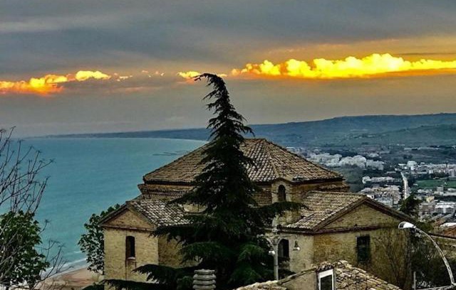 Vasto Apartment | Discover VASTO centro 2: Guest Rated 9/10 & Accessible Amenities