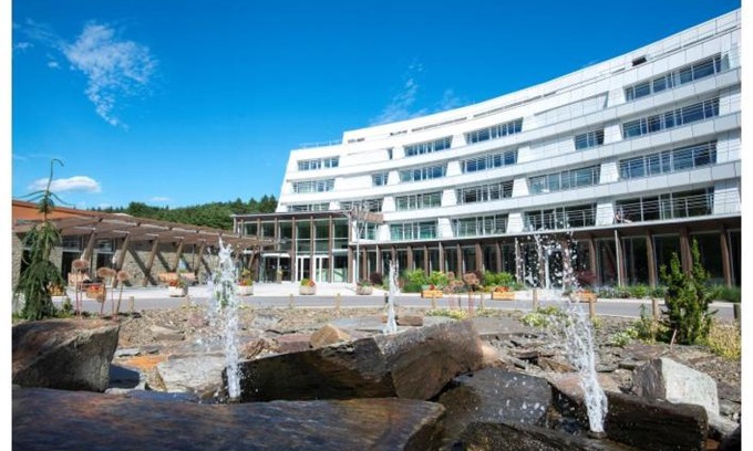 Houffalize Resort | Relax at Vayamundo Houffalize: Pool, Spa & Family Fun