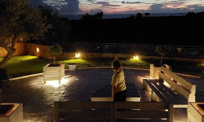 Paliki House | Vayianna's Garden House: Family-Friendly Retreat with Kitchen