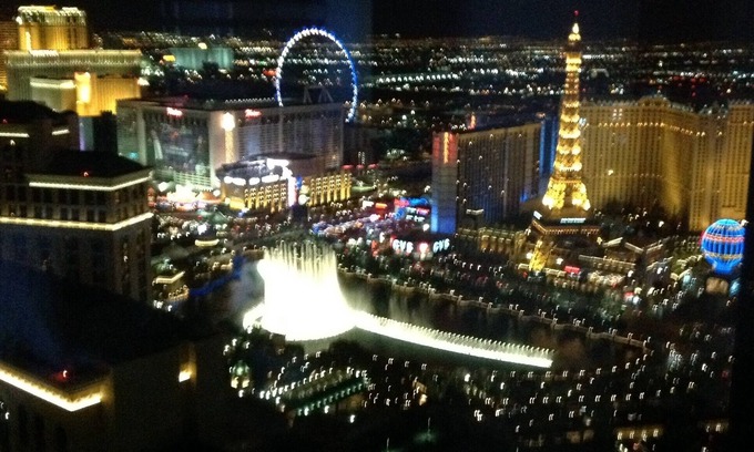 Las Vegas Strip Condo | Elevated Vdara Studio with Spa & Views of Bellagio Fountains