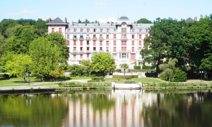 Bagnoles-de-l'Orne Apartment | Perfect Studio for Spa Guests in Belle Epoque District