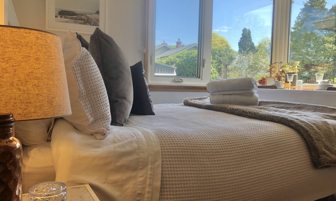 Newstead Bed & Breakfast | Cozy Vegan Home Stay: Guest Rated 10/10 with Breakfast