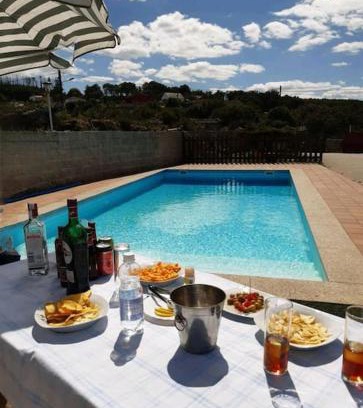 Ponte Caldelas House | Discover Veiga de Cima: Guest Rated 9.9, Pet-Friendly Retreat