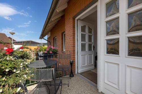 Itzum-Marienburg Apartment | Discover Family-Friendly Comfort at Veith Hotel