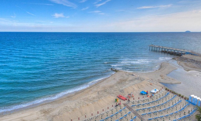 Pietra Ligure House | Discover Vela D'oro: 10/10 Rated Family-Friendly Getaway