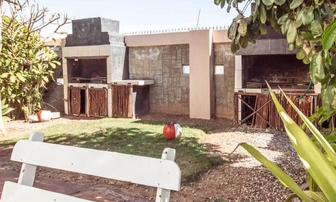 Port Elizabeth House | Cozy Vela Inn Unit 2 with Breakfast in Algoa Park