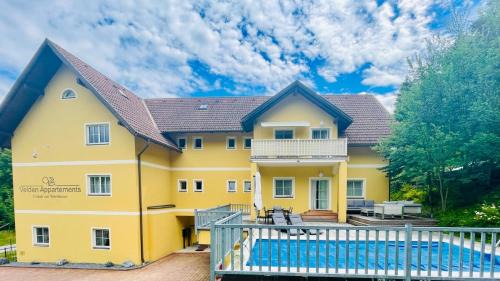 Augsdorf Apartment | Inviting Velden Pool Appartement with Oceanfront Views