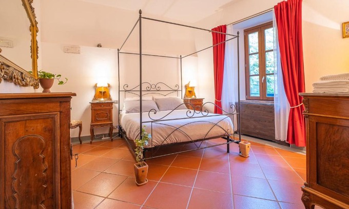 Lugagnano Val D'Arda Bed & Breakfast | Pet-Friendly Veleia Romana B&B with High Guest Ratings