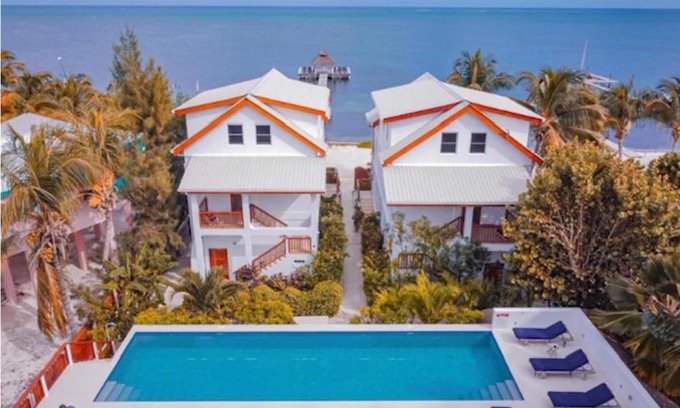Caye Caulker House | VeLento Ocean View Penthouse with Pool & Private Beach