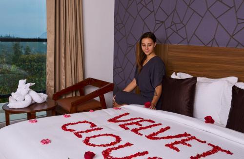 Nullatanni Hotel | Velvet Clouds Munnar