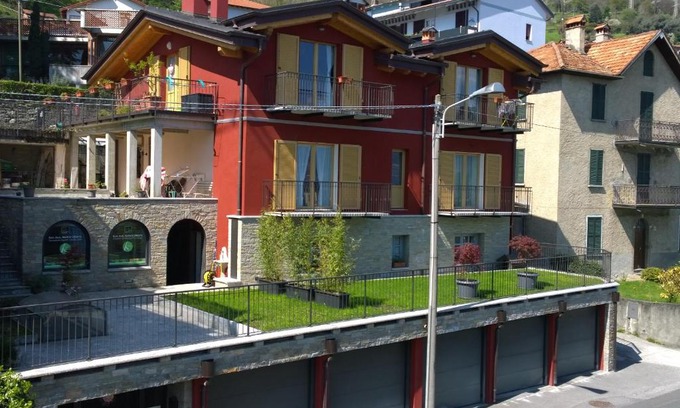 Calozzo Apartment | Discover Venanzio: Oceanfront Oasis with Spa & Pet-Friendly