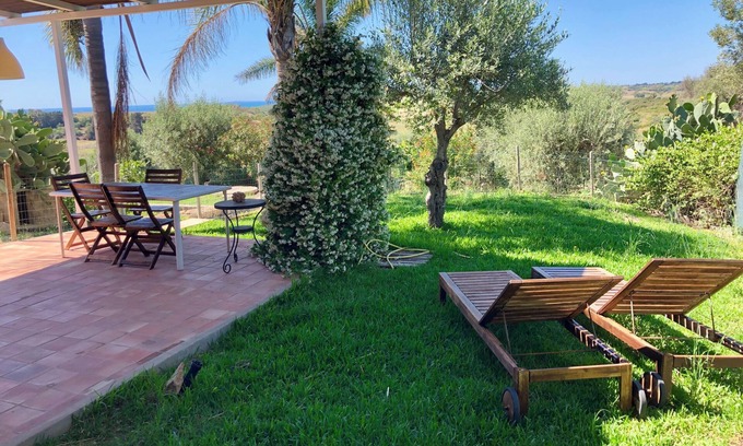 Noto House | Idyllic Vendicari Holiday Home with Ocean Views & Pool