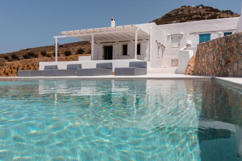 Marpissa Villa | Exceptional Ventu Paros Villa: Oceanfront Bliss Awaits
