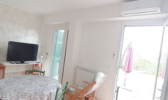 Rostio Apartment | Venus two-room apartment 2 km from the Gulf of Tigullio
