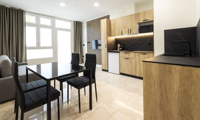 La Malva-rosa Apartment | Vera 1 by Concept Flats
