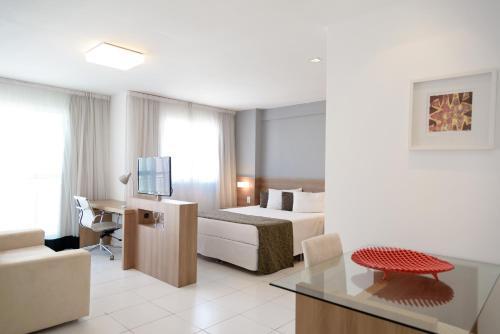 Jacarepagua Apartment | Premier 10 Verano Stay Flat with Wi-Fi & Kitchenette
