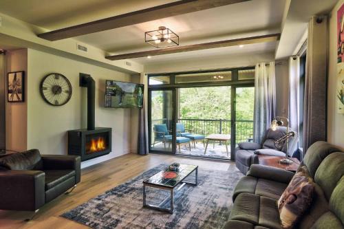 Mont-Tremblant Apartment | Relaxing Retreat at Verbier A - Mont-Tremblant Gym & Pool