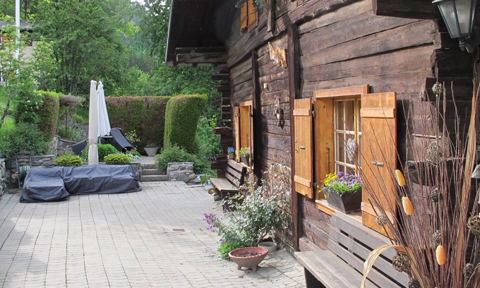Bagnes Apartment | Charming Verbier/Bruson Chalet with Spa and Top Reviews