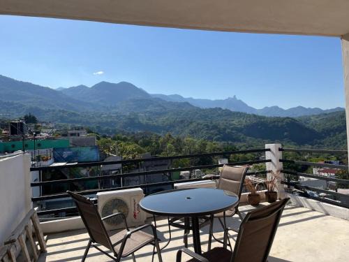 Xilitla Bed & Breakfast | verde amanecer