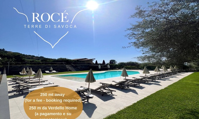 Santa Teresa di Riva Hotel | Comfortable Stay at Verdello Home with Family-Friendly Amenities