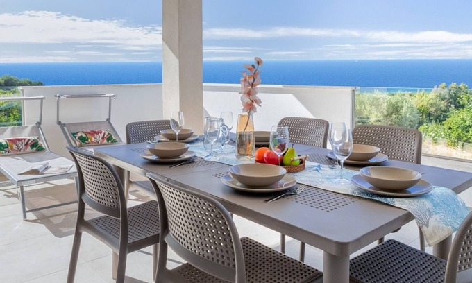 La Muddizza Apartment | Verdemare by Interhome