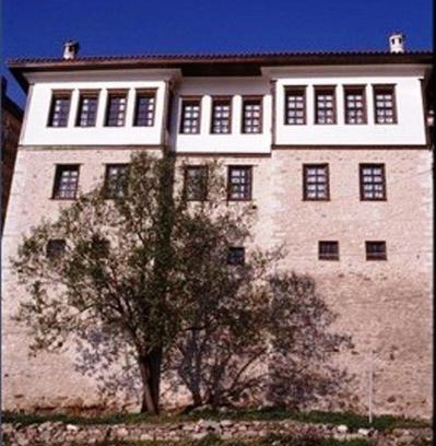 Kastoria House | Discover Vergoula's Mansion: Rated 9.2/10 & Pet Friendly