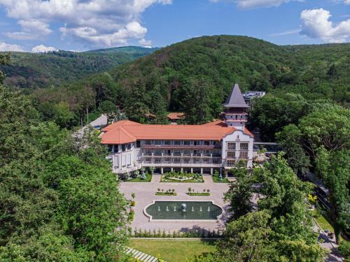 Kamenitsa Hotel | Wellness Retreat at Verkhovyna Resort: Rated 9.4/10