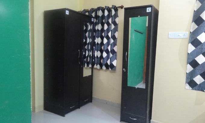 Jabalpur House | Affordable Comfort at Verma House - Males Only Retreat