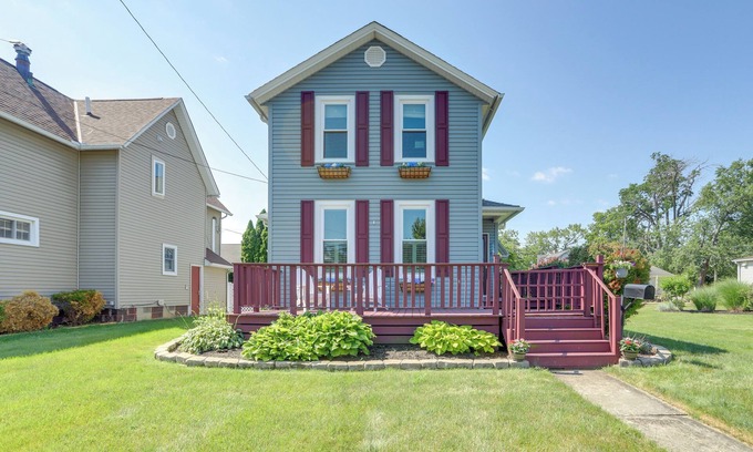 Vermilion House | Vermilion Home - Steps from Beach with Pet-Friendly Amenities