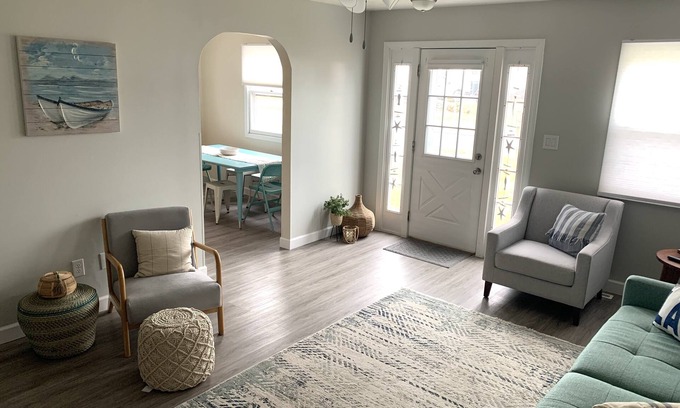 Vermilion House | Family-Friendly Vermilionaire Near Cedar Point Awaits You