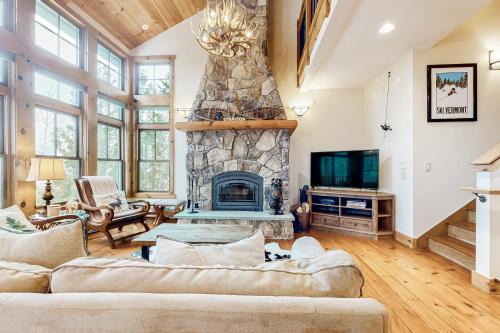 Stratton Mountain House | Vermont Mountain Chalet: Family-Friendly with Hot Tub Access