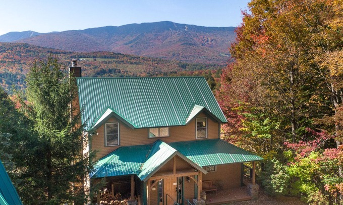 Waitsfield House | Vermont Post & Beam: Hot Tub, Views & Guest Rated 10/10