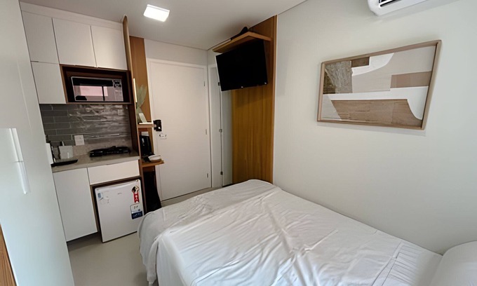 Cerqueira Cesar House | Versatile 14m² studio in São Paulo