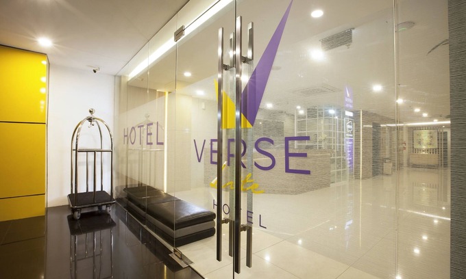Gambir Hotel | Discover Verse Lite Hotel Pembangunan with Family-Friendly Amenities