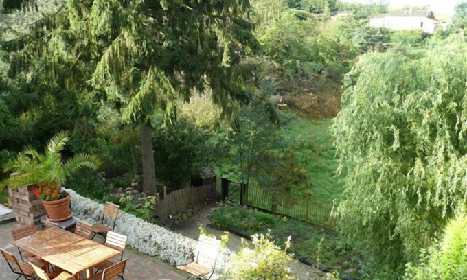 Frasnes-Lez-Anvaing House | Relaxing Retreat at Vertes Feuilles with Spa & Dining