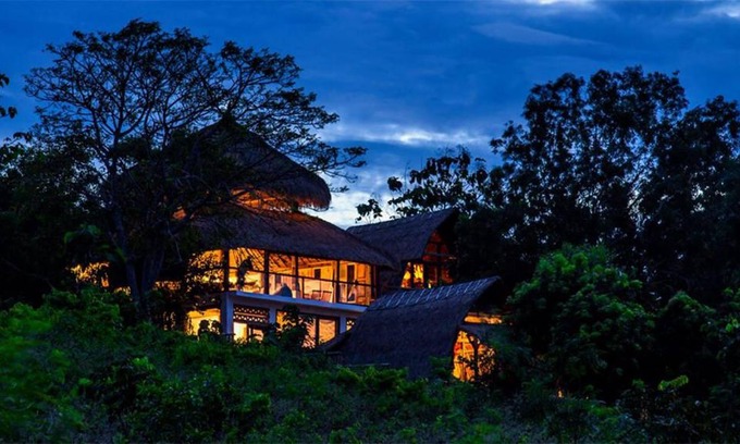 Ungasan Cabin | Oceanfront Getaway at Vertical House Bali - Rated 9/10
