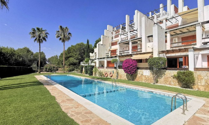 Orihuela Costa Apartment | Cozy Apartment with Pool and Breakfast in Las Ramblas Golf