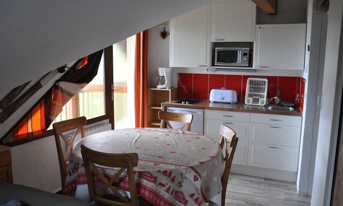 La Toussuire Apartment | Serene Apartment Foot of Slopes with Unobstructed Views