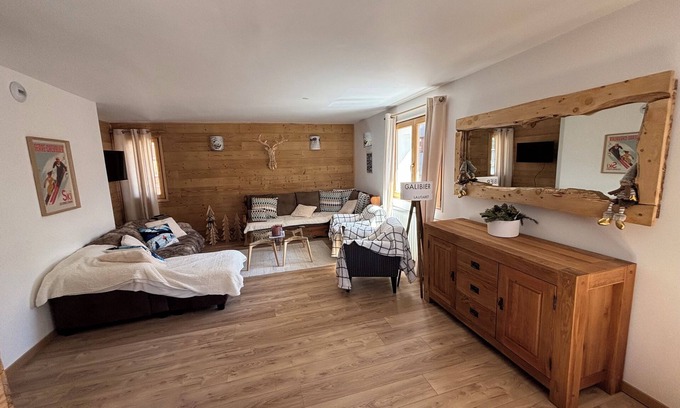 La Salle-les-Alpes Apartment | Very nice apartment, 6 bedrooms, 5 bathrooms, walking distance to the slopes