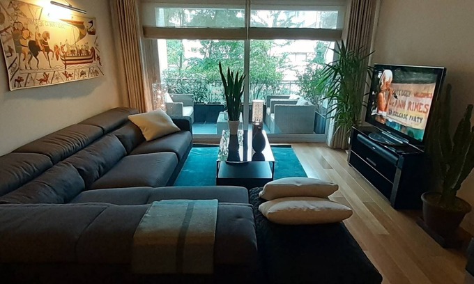 Annemasse Apartment | Stylish Downtown Apartment Near Parc Olympe de Gouges