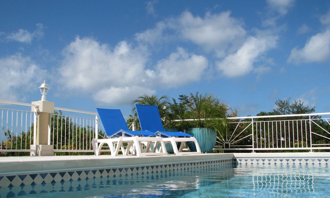Pelican Key Apartment | Immaculate Ocean View Condo with Full Amenities