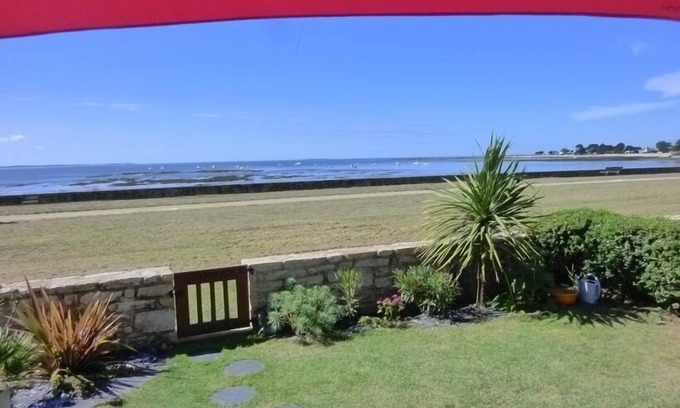 Damgan Apartment | Oceanfront Apartment with Breathtaking Sea Views - 10/10 Rated
