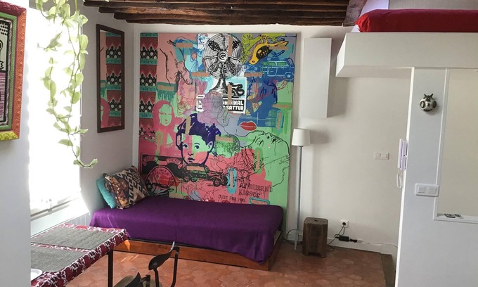 Pigalle Apartment | Modern Studio in Montmartre with Breakfast & Top Ratings